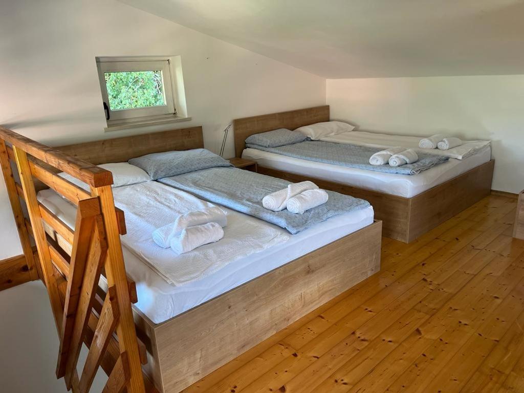 Cosy Cottage With Views Near Kobarid Esterno foto