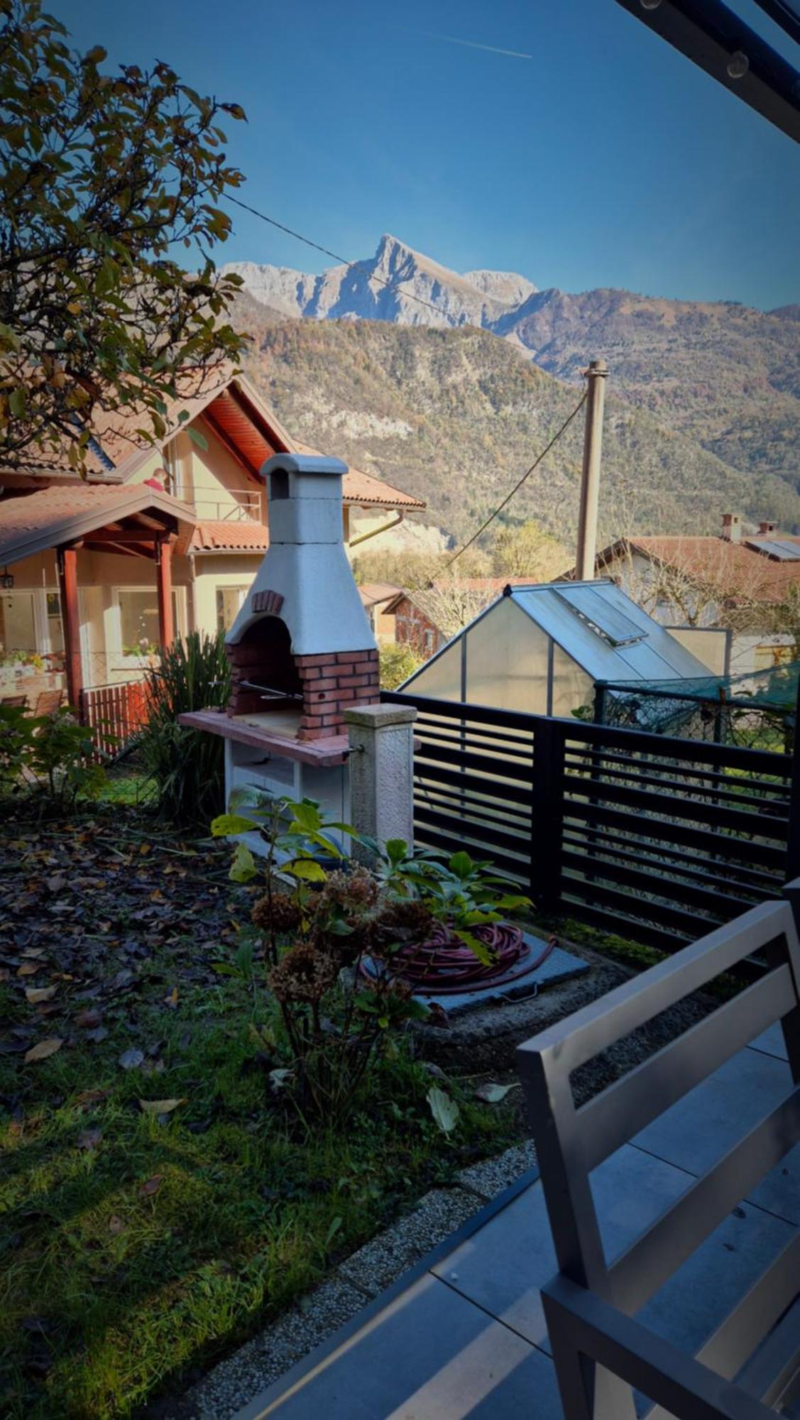 Cosy Cottage With Views Near Kobarid Esterno foto